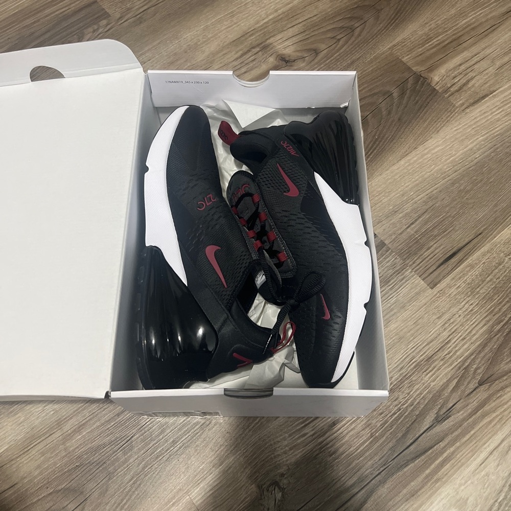 Nike Air Max 270